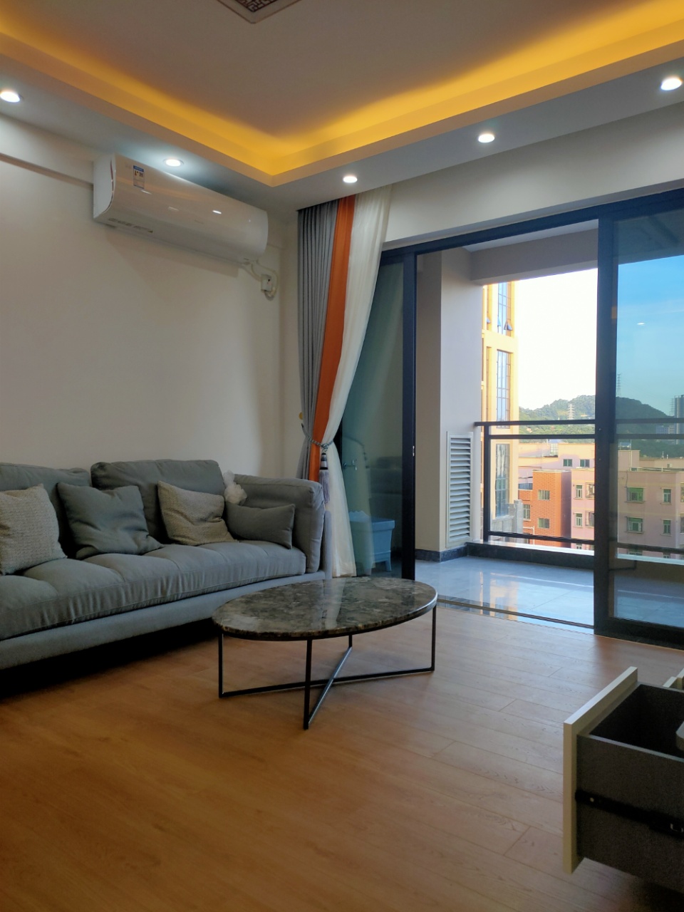 鳳崗小產(chǎn)權房