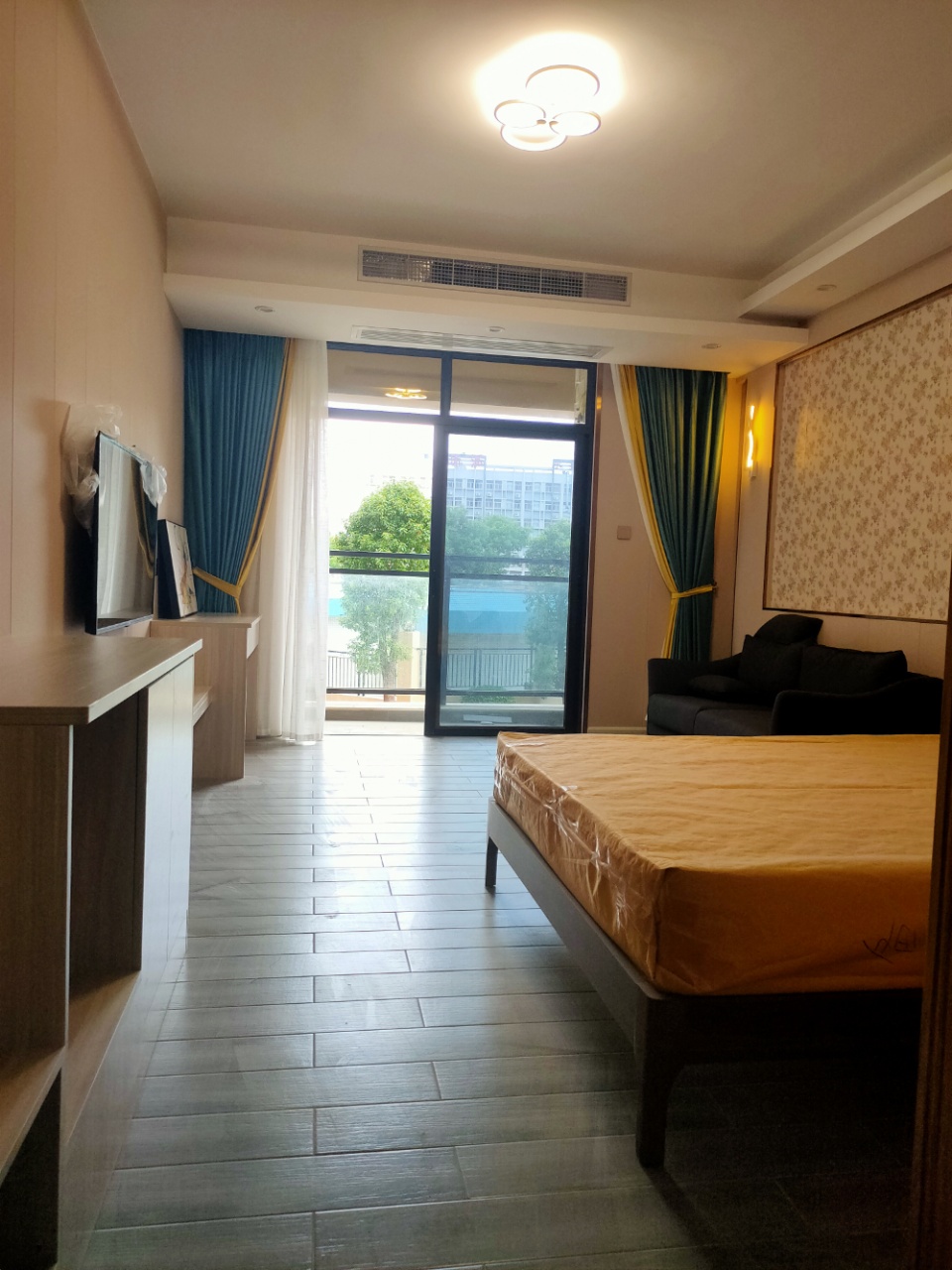 鳳崗小產(chǎn)權房