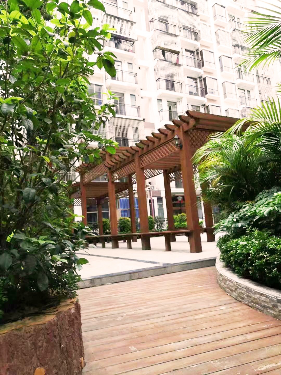 深圳觀瀾小產(chǎn)權(quán)房|瀾山壹號(hào)68.8萬(wàn)/套